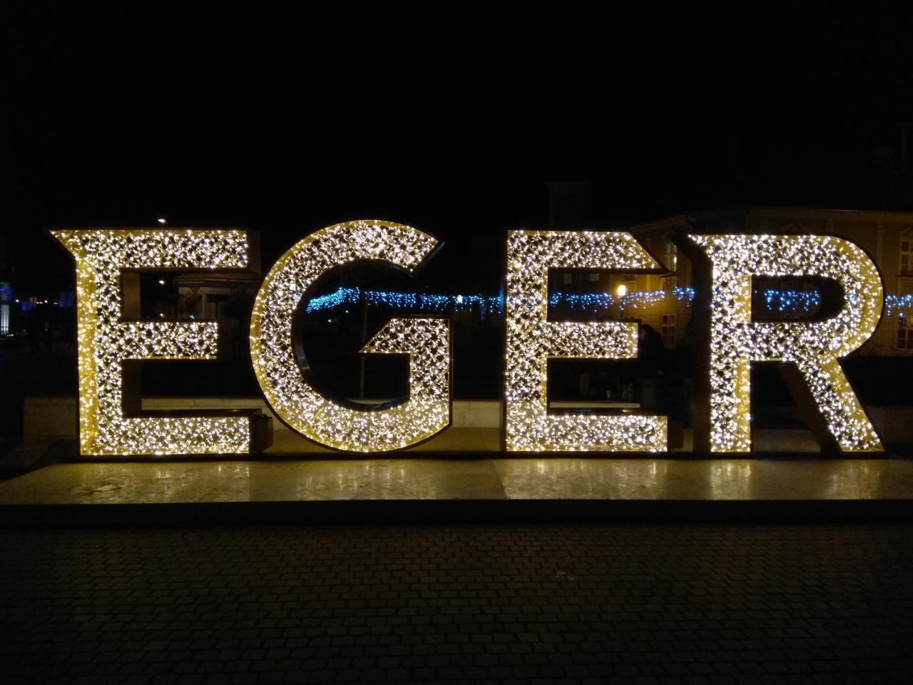 Like Apartman Eger Exterior foto